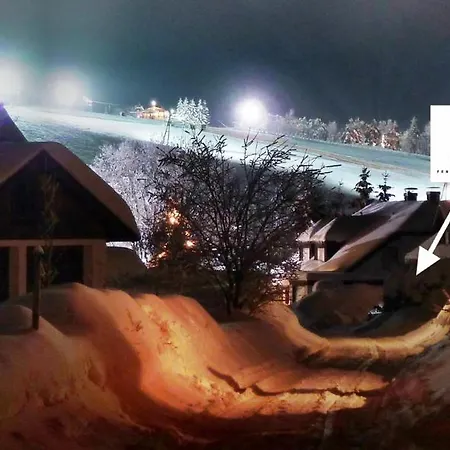 アパート Pistenblick